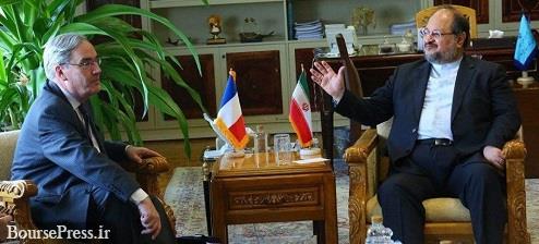 سفیر فرانسه: پاریس یقینا با تصمیم آمریکا همراهی نمی‌کند 