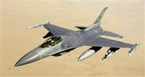 آمریکا جنگنده های اف ۱۶ را به خلیج فارس اعزام می‌کند